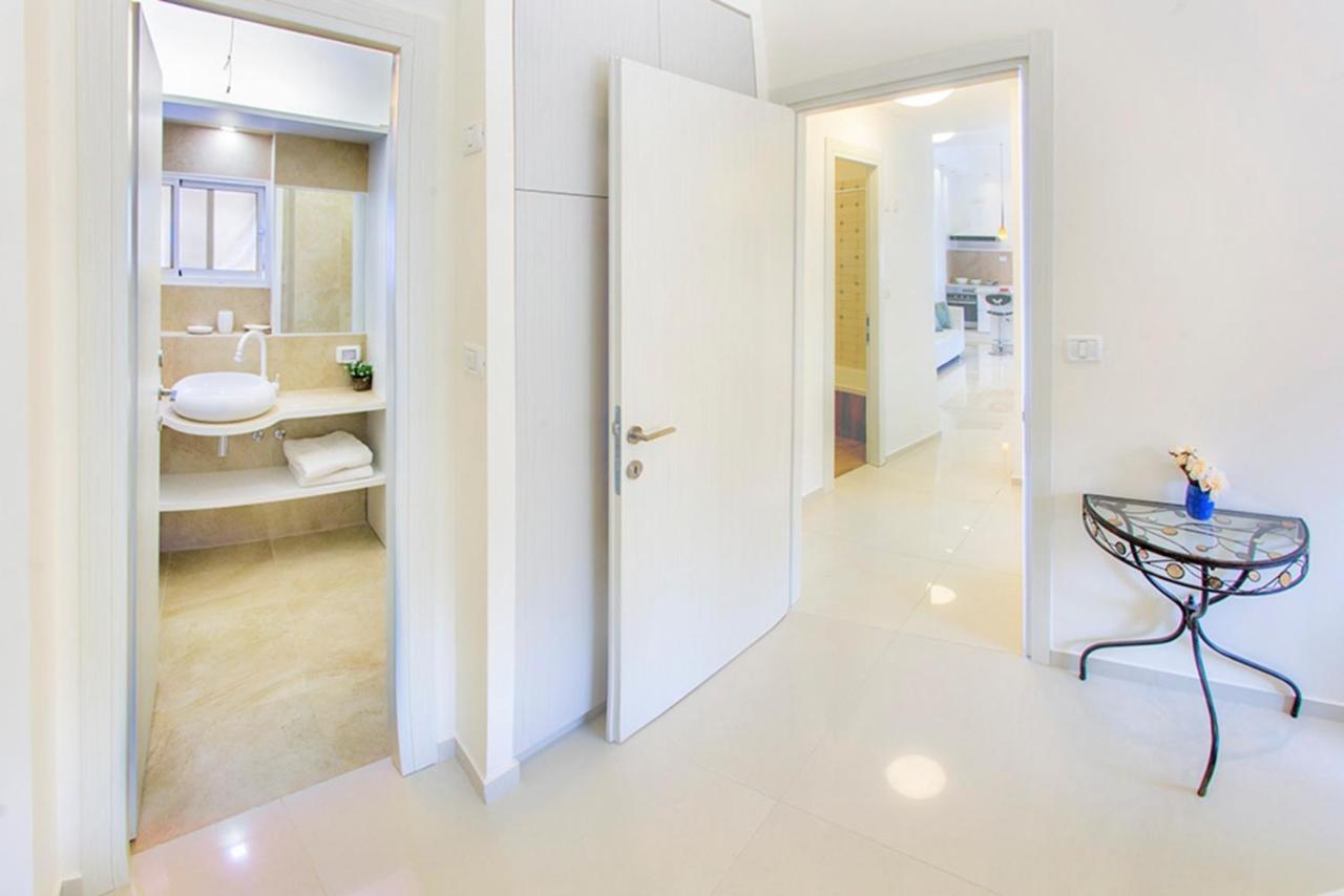 Luxury Apartment In The Heart Of The German Colony エルサレム エクステリア 写真
