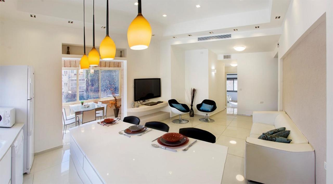 Luxury Apartment In The Heart Of The German Colony エルサレム エクステリア 写真